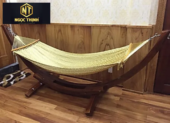 KHUNG VÕNG BẰNG GỖ GIÁ TỐT